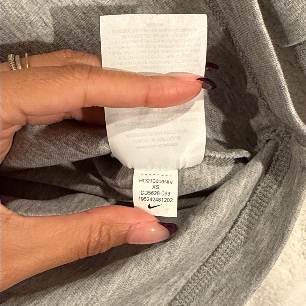 Nike Tech Fleece Gray Cropped Turtleneck - Picture 3 of 4